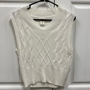 Jessica Simpson White Cable Knit Sweater Vest